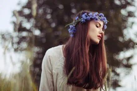 欧美女生独处图片,探寻自我与内心的宁静角落